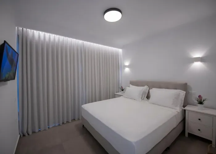 Summer Breeze Luxury Mykonos 帕诺尔莫斯米科诺斯